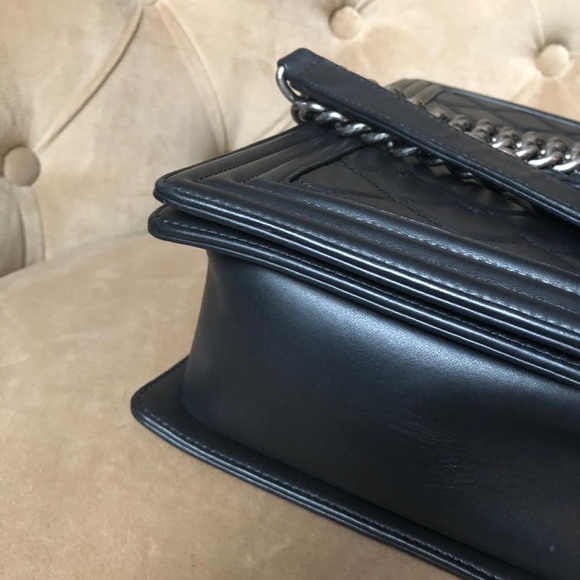 SOLD❌Chanel Classic Quilted Large Le Boy Bag - Picture 8 of 8